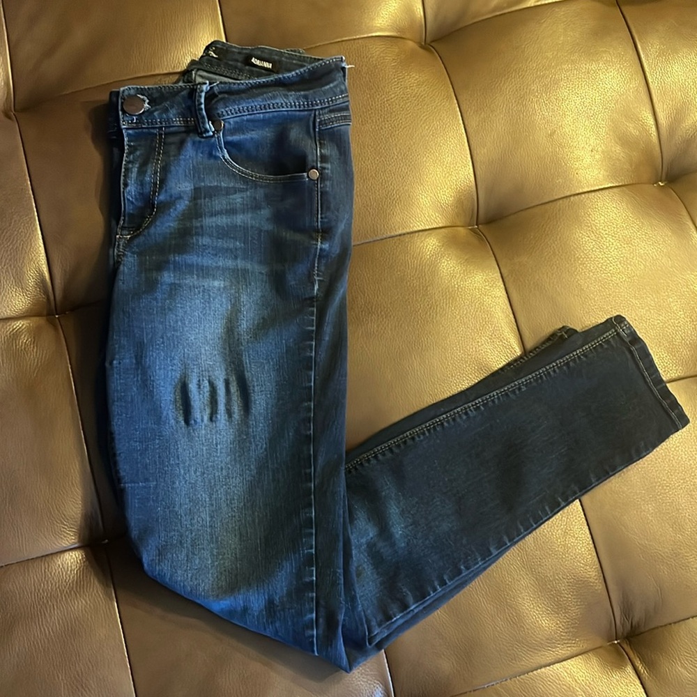 Sz 27 1822 Adrianna skinny jean
